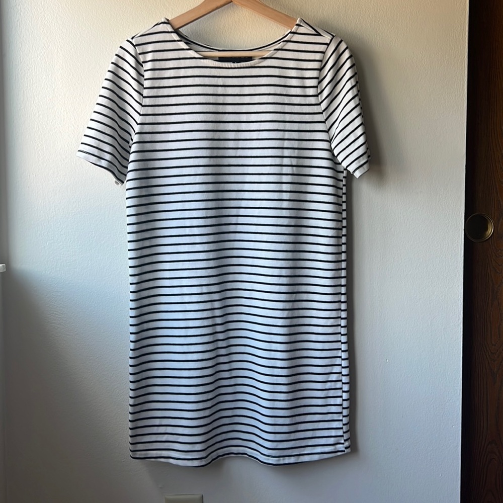 Lulu’s Black and White Shift Dress Size Small